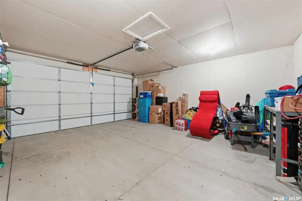 424 Maningas Bend Saskatoon SK S7W 0V6