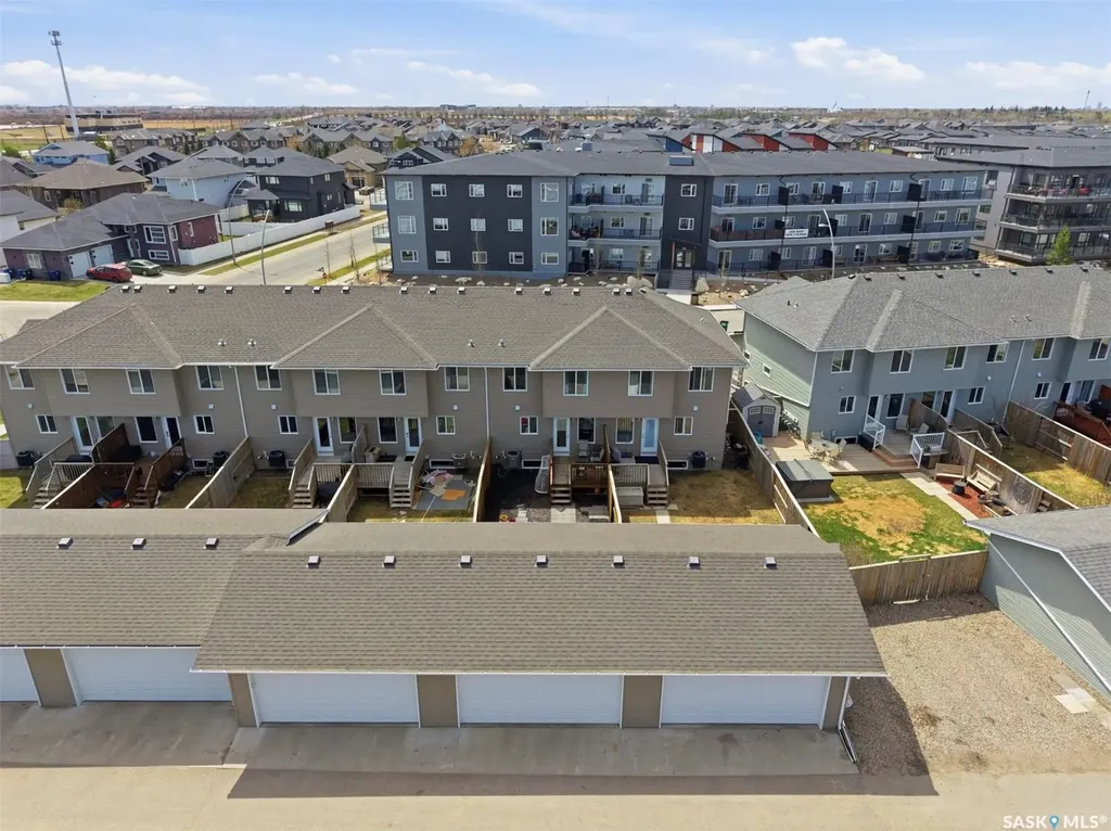 424 Maningas Bend Saskatoon SK S7W 0V6