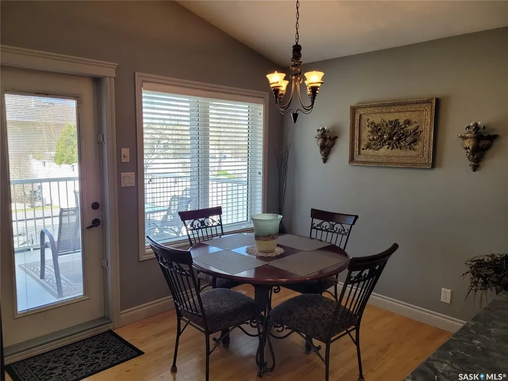 406 Bolton Place Saskatoon SK S7T 0A2