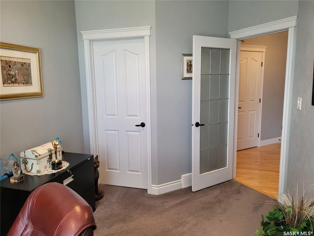 406 Bolton Place Saskatoon SK S7T 0A2