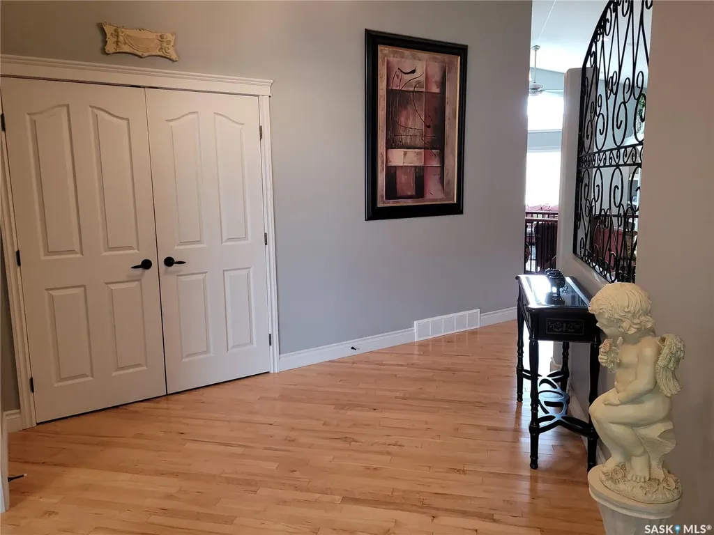406 Bolton Place Saskatoon SK S7T 0A2