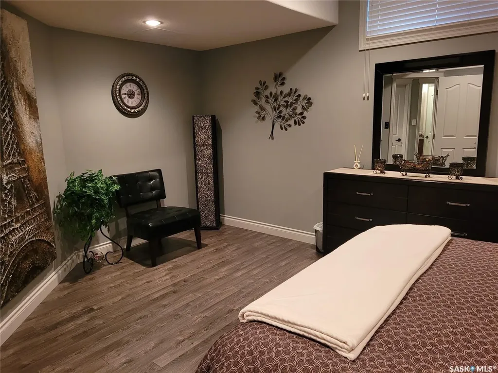 406 Bolton Place Saskatoon SK S7T 0A2