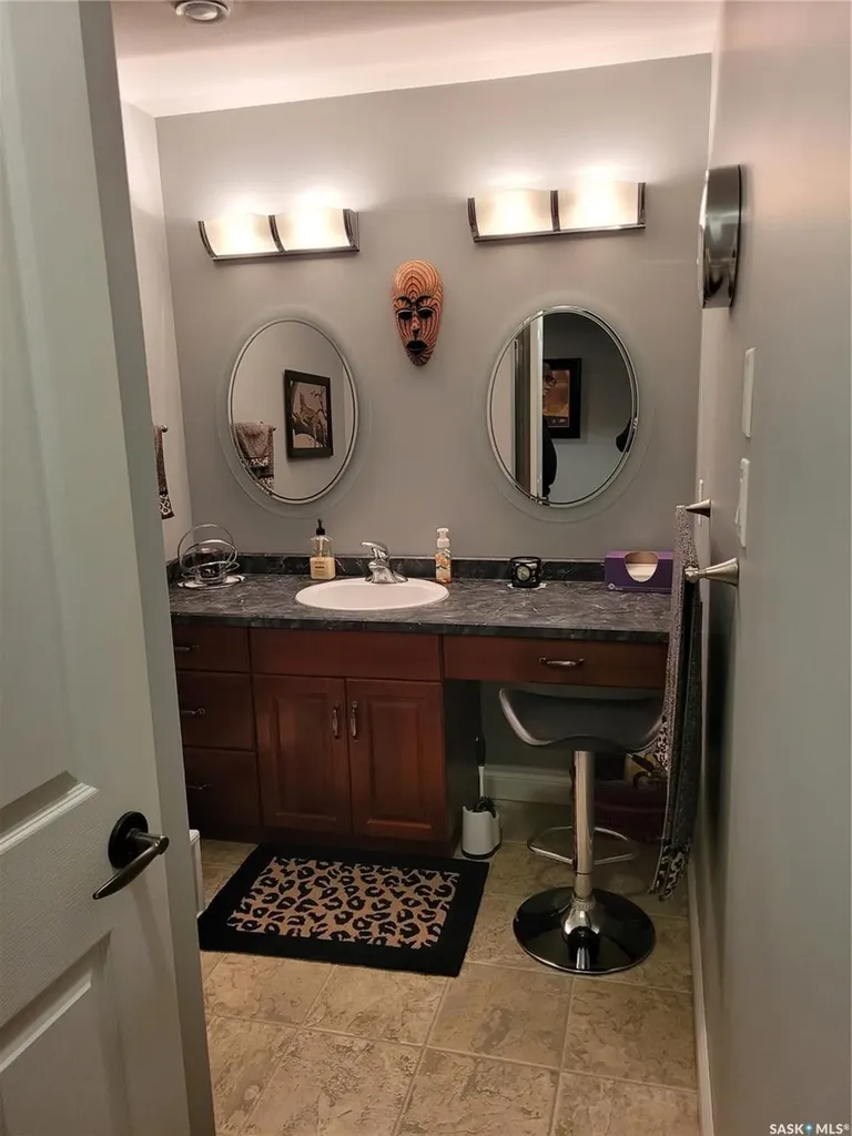 406 Bolton Place Saskatoon SK S7T 0A2