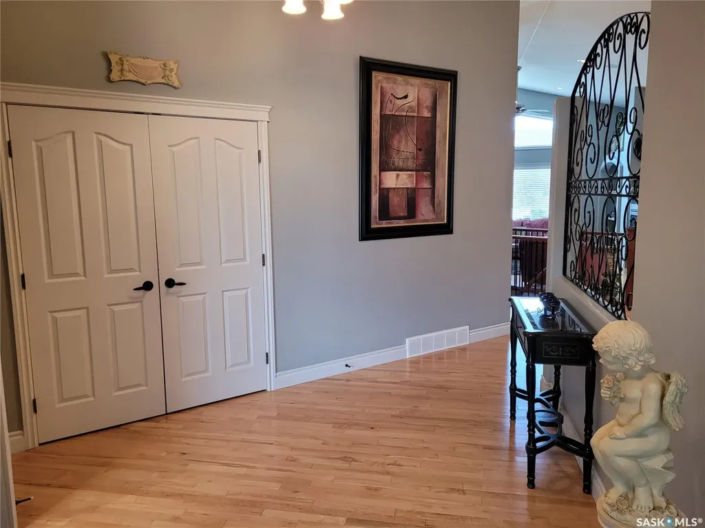 406 Bolton Place Saskatoon SK S7T 0A2