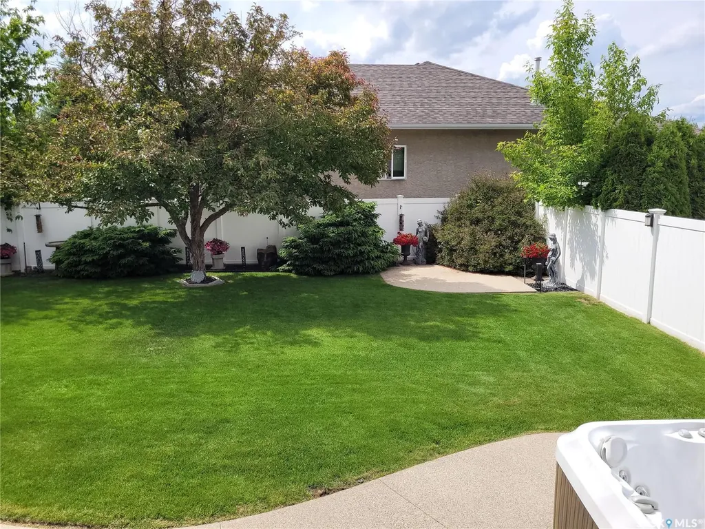406 Bolton Place Saskatoon SK S7T 0A2