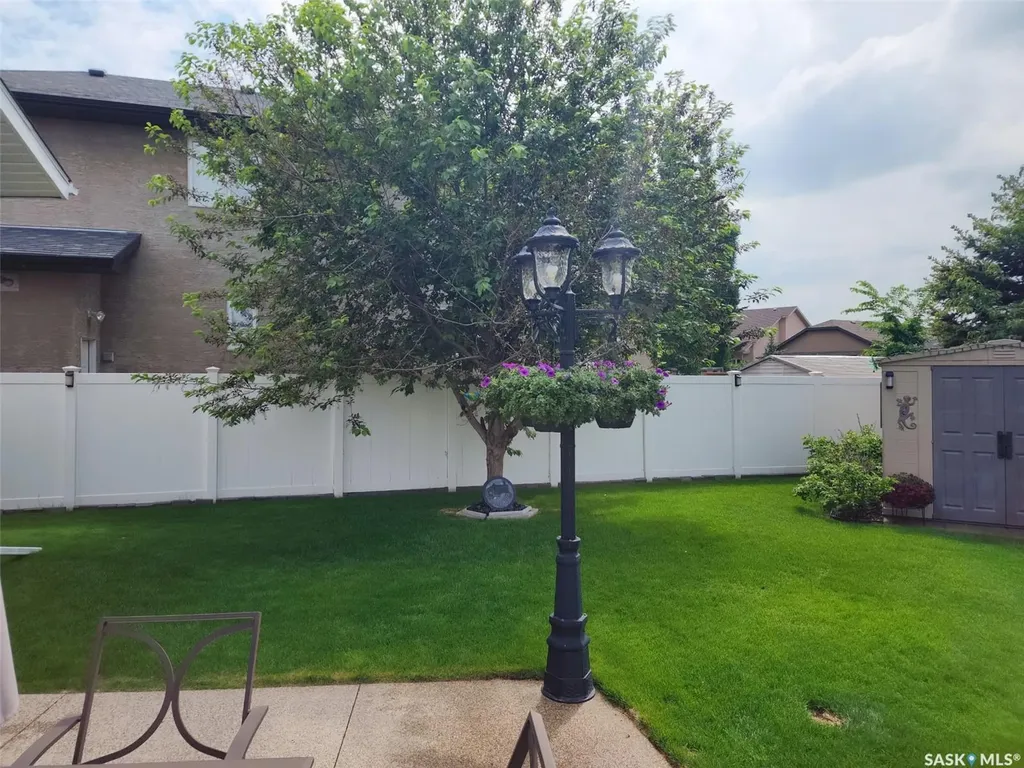 406 Bolton Place Saskatoon SK S7T 0A2