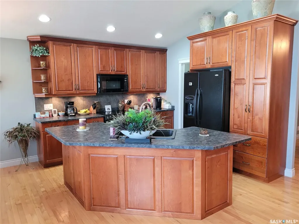 406 Bolton Place Saskatoon SK S7T 0A2