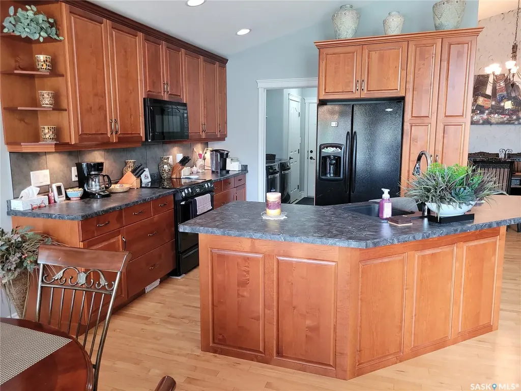 406 Bolton Place Saskatoon SK S7T 0A2