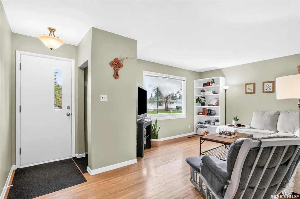1601 Cumberland Avenue S Saskatoon SK S7H 2M4
