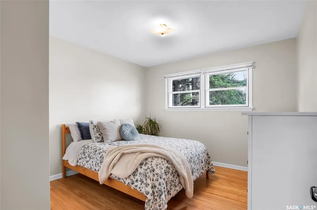 1601 Cumberland Avenue S Saskatoon SK S7H 2M4