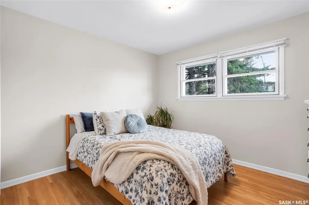 1601 Cumberland Avenue S Saskatoon SK S7H 2M4