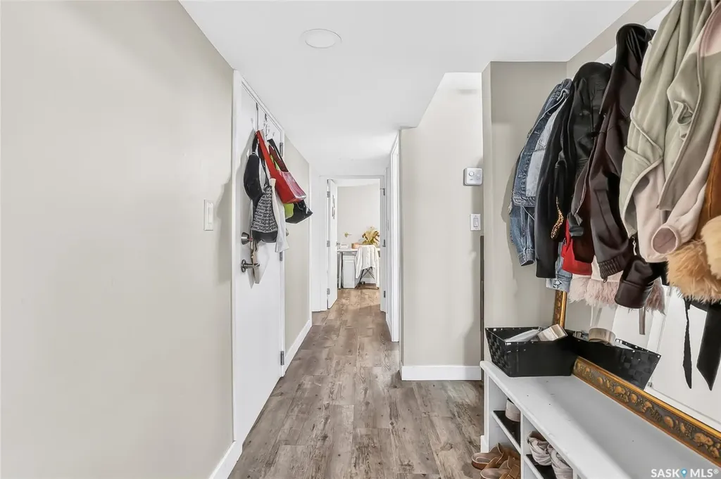 1601 Cumberland Avenue S Saskatoon SK S7H 2M4