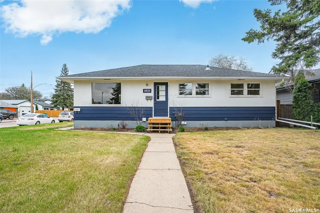 1601 Cumberland Avenue S Saskatoon SK S7H 2M4