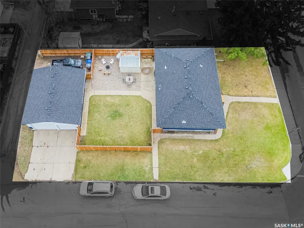 1601 Cumberland Avenue S Saskatoon SK S7H 2M4