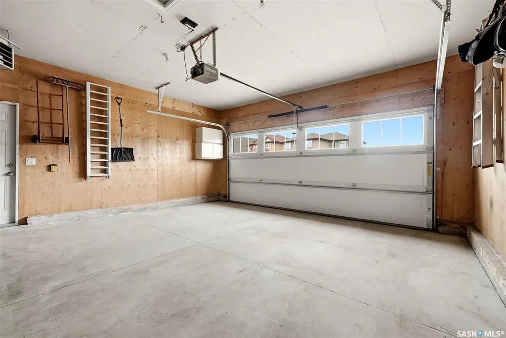5038 Anthony Way Regina SK S4X 0H4