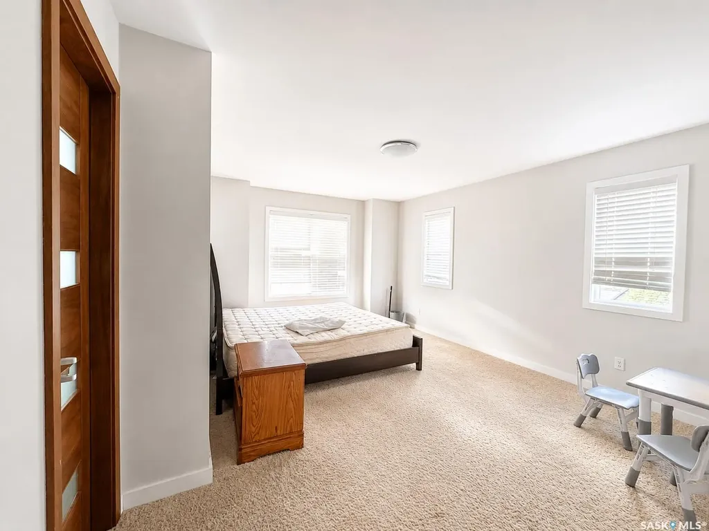 1303 Paton Crescent Saskatoon SK S7W 0B8