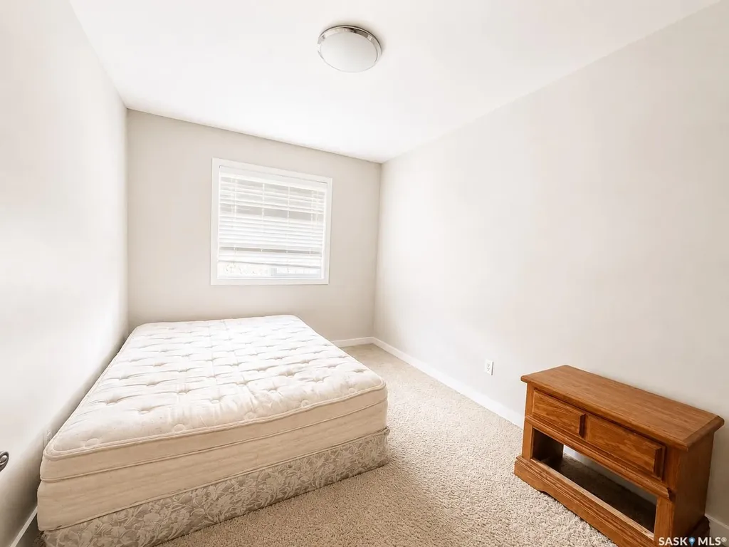 1303 Paton Crescent Saskatoon SK S7W 0B8