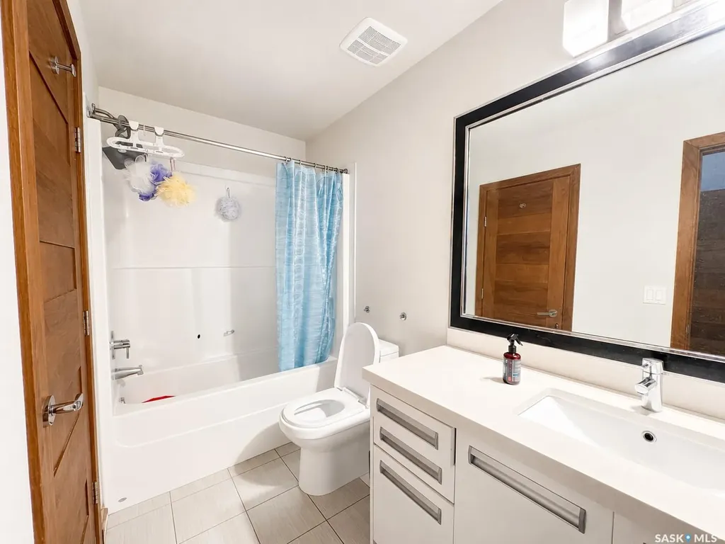 1303 Paton Crescent Saskatoon SK S7W 0B8