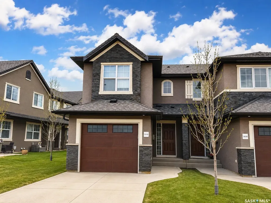 1303 Paton Crescent Saskatoon SK S7W 0B8