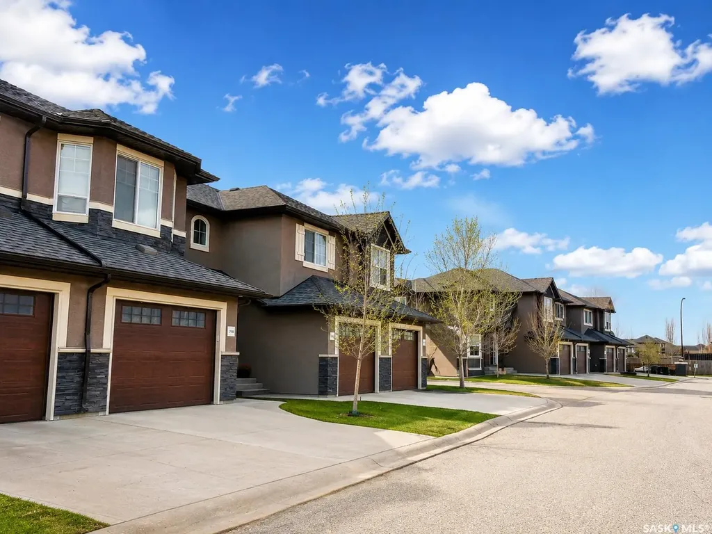 1303 Paton Crescent Saskatoon SK S7W 0B8