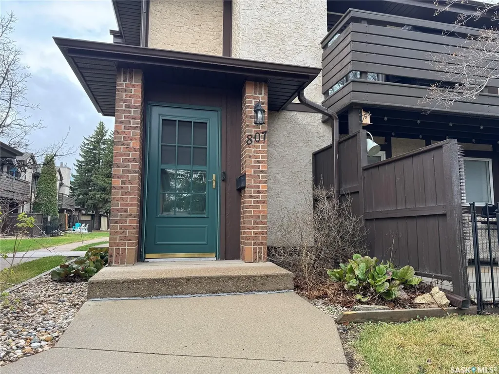 603 Lenore Drive Saskatoon SK S7K 6S1