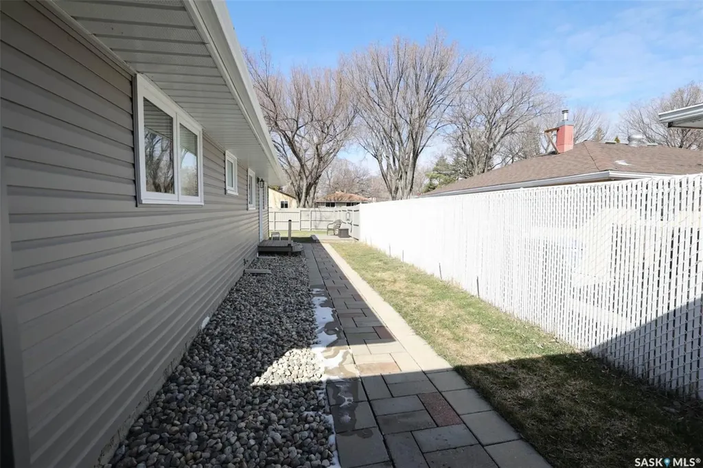 55 Fox Glove Crescent Regina SK S4S 4K8
