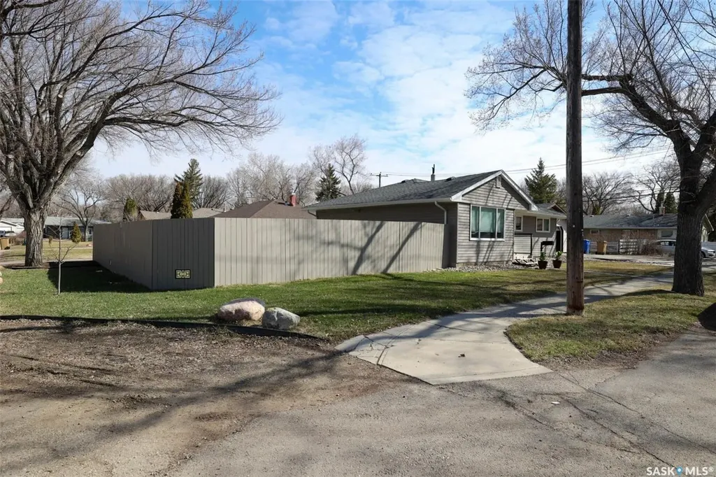 55 Fox Glove Crescent Regina SK S4S 4K8