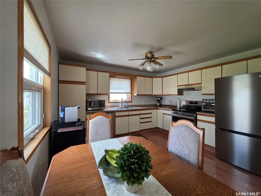 142 10th Avenue W Melville SK S0A 2P0