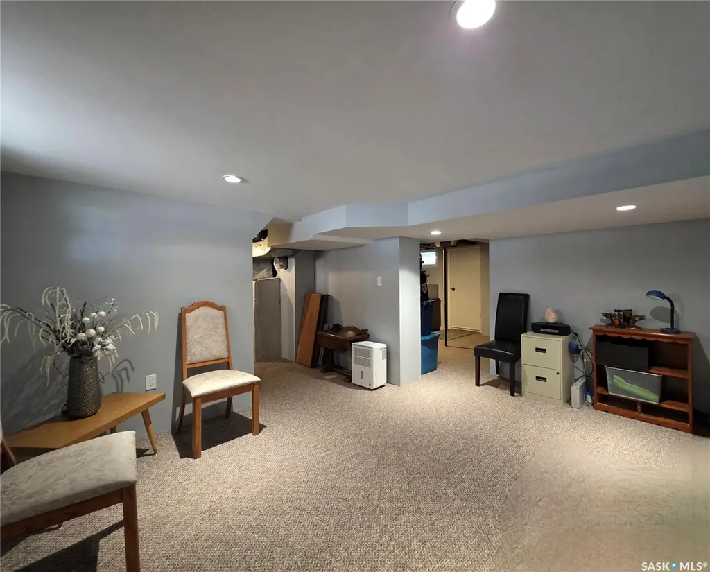 142 10th Avenue W Melville SK S0A 2P0
