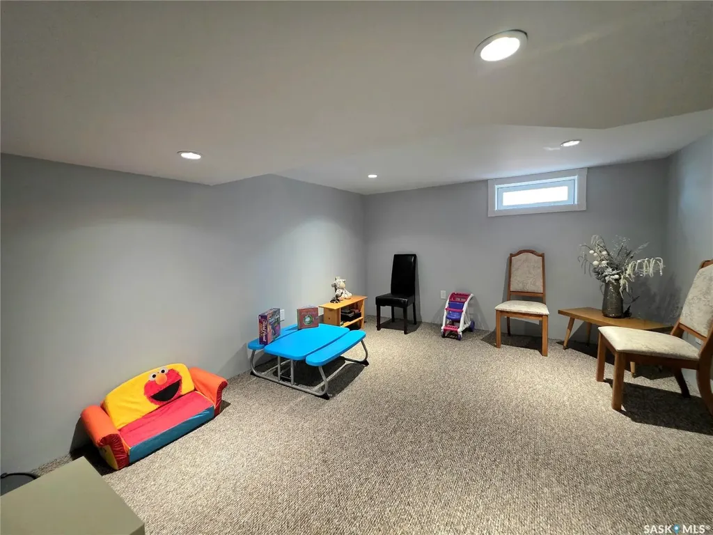 142 10th Avenue W Melville SK S0A 2P0