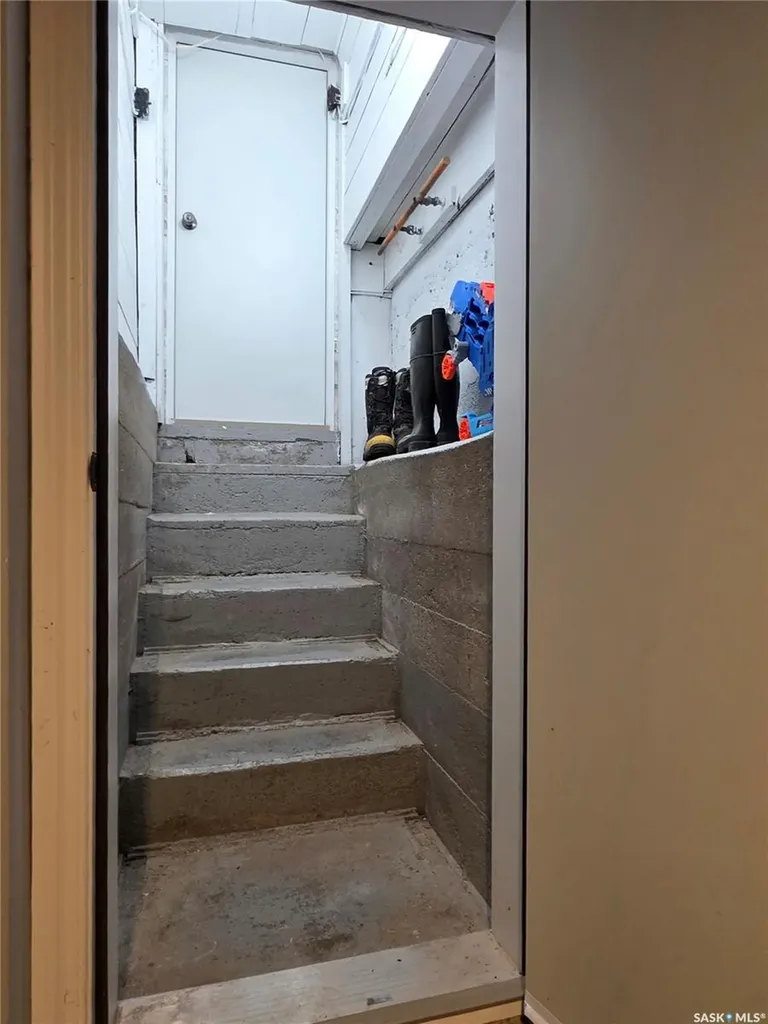 142 10th Avenue W Melville SK S0A 2P0