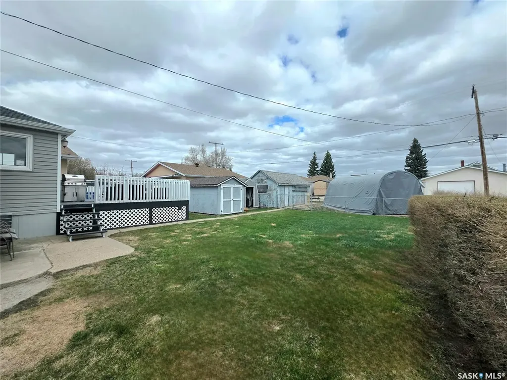 142 10th Avenue W Melville SK S0A 2P0