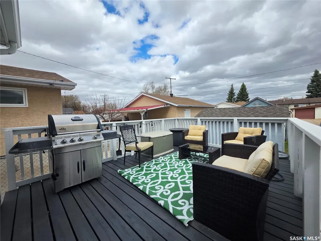 142 10th Avenue W Melville SK S0A 2P0