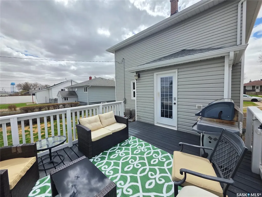 142 10th Avenue W Melville SK S0A 2P0