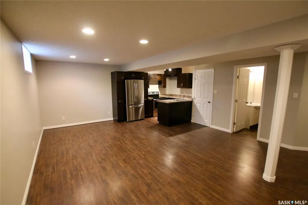303 Royal Street Regina SK S4R 4Y2