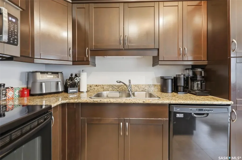 105 Lynd Crescent Saskatoon SK S7T 0C3