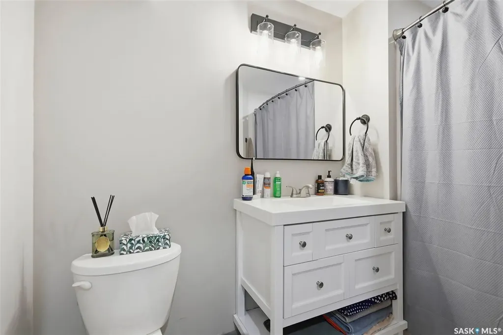 105 Lynd Crescent Saskatoon SK S7T 0C3