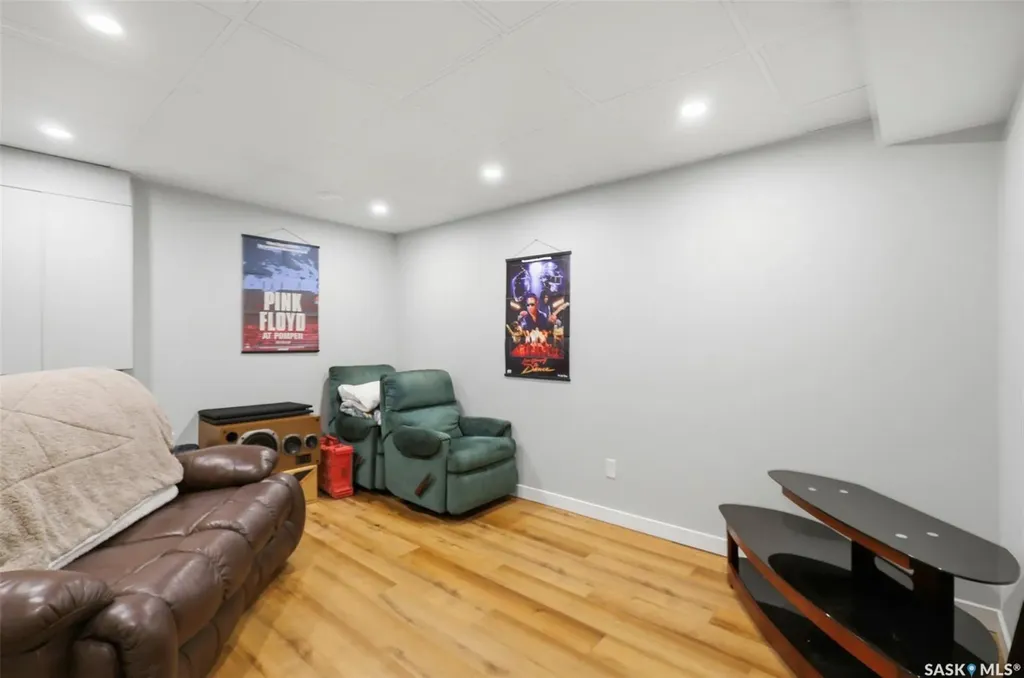 105 Lynd Crescent Saskatoon SK S7T 0C3