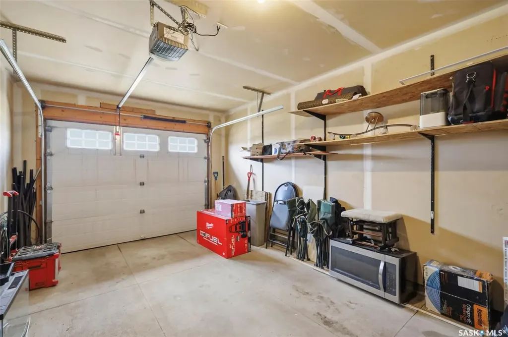105 Lynd Crescent Saskatoon SK S7T 0C3