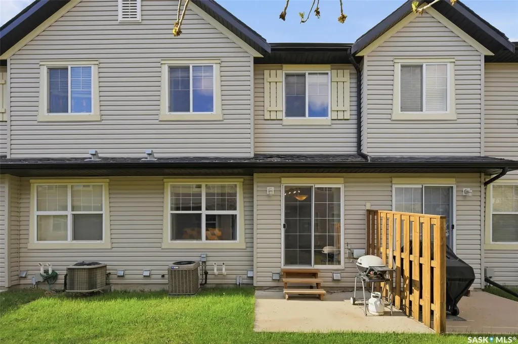 105 Lynd Crescent Saskatoon SK S7T 0C3