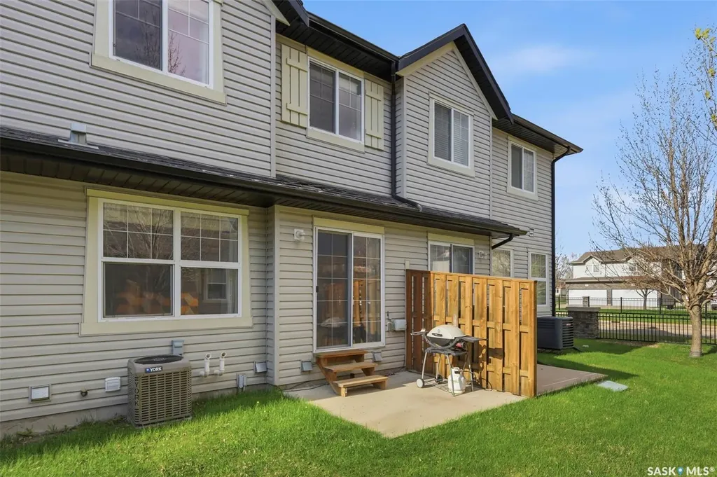 105 Lynd Crescent Saskatoon SK S7T 0C3
