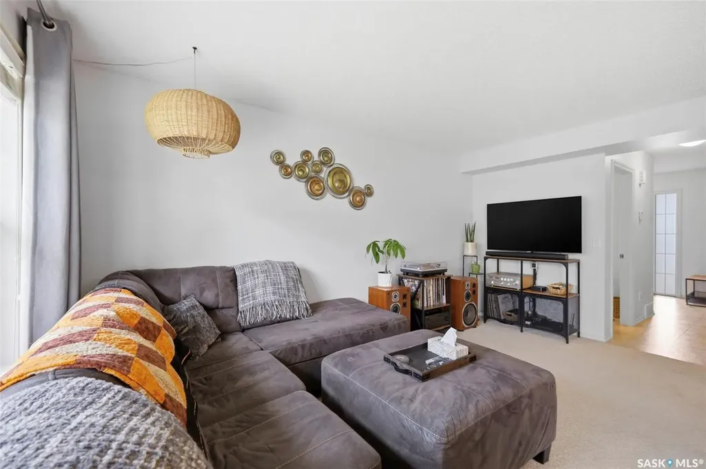 105 Lynd Crescent Saskatoon SK S7T 0C3