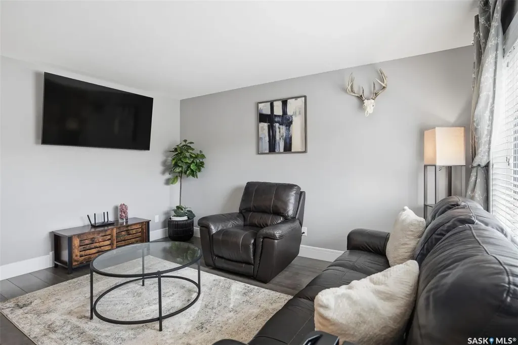346 Dickson Crescent Saskatoon SK S7T 0T8