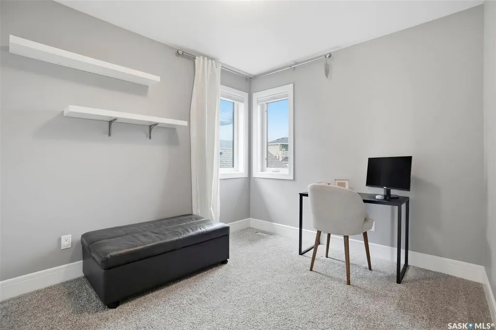 346 Dickson Crescent Saskatoon SK S7T 0T8