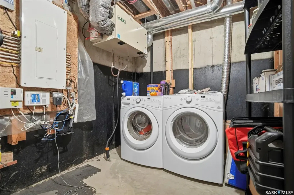 346 Dickson Crescent Saskatoon SK S7T 0T8