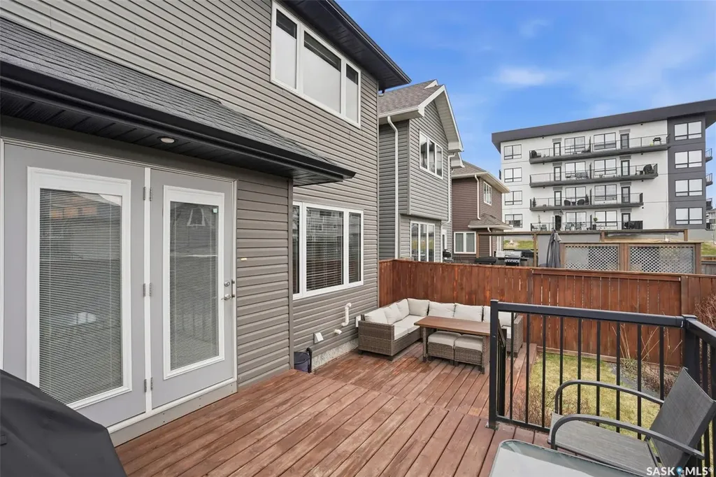 346 Dickson Crescent Saskatoon SK S7T 0T8
