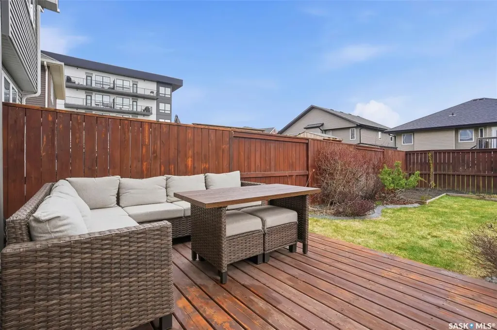 346 Dickson Crescent Saskatoon SK S7T 0T8
