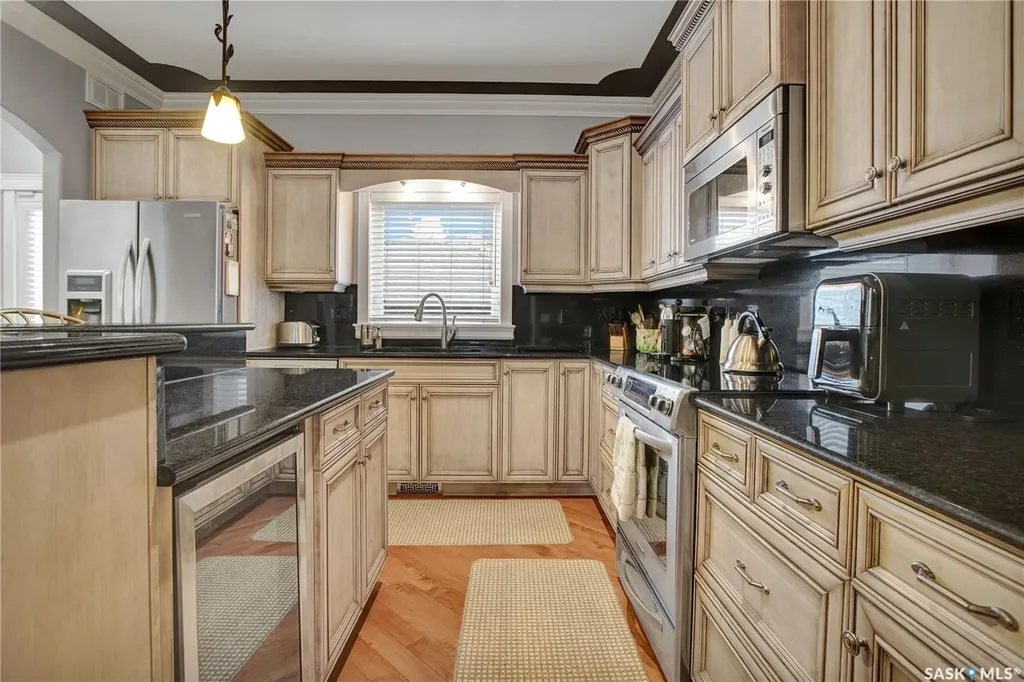 1003 5th Street E Saskatoon SK S7H 1H3