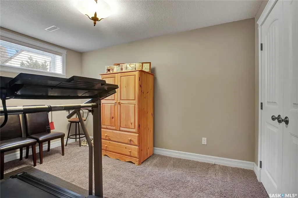 1003 5th Street E Saskatoon SK S7H 1H3