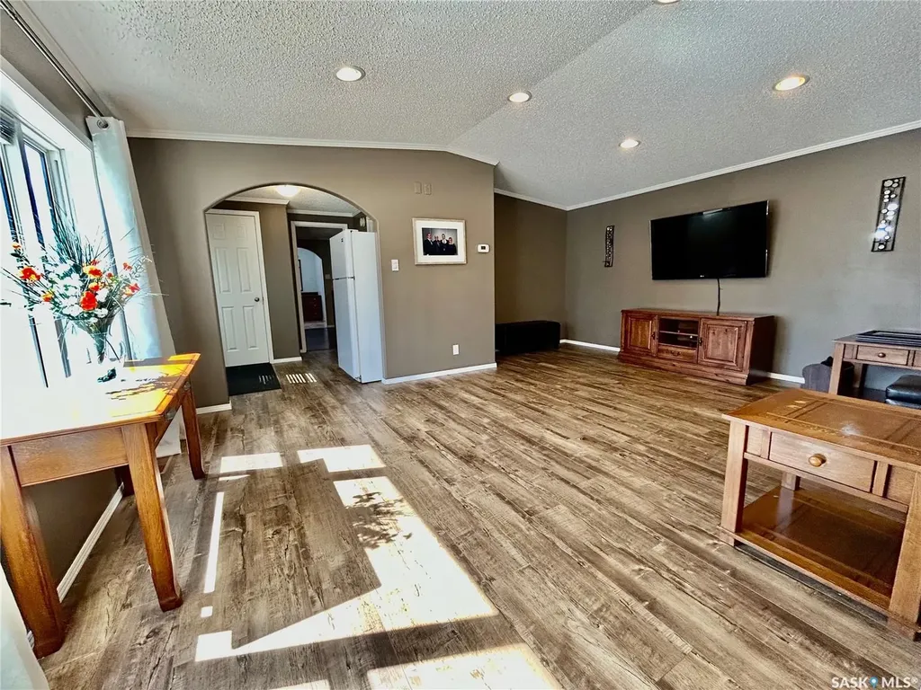 607 Beharrel Street Oxbow SK S0C 2B0